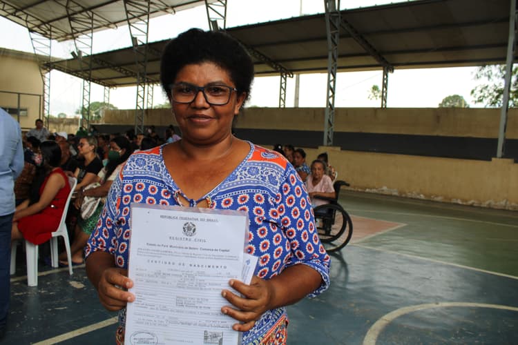 Emissão de Certidão de Nascimento